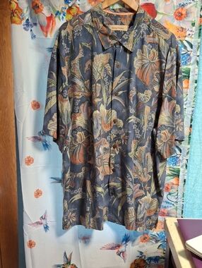 Tommy Bahama Blue Paisley Floral Camp Shirt with Coral Accents Size 2x